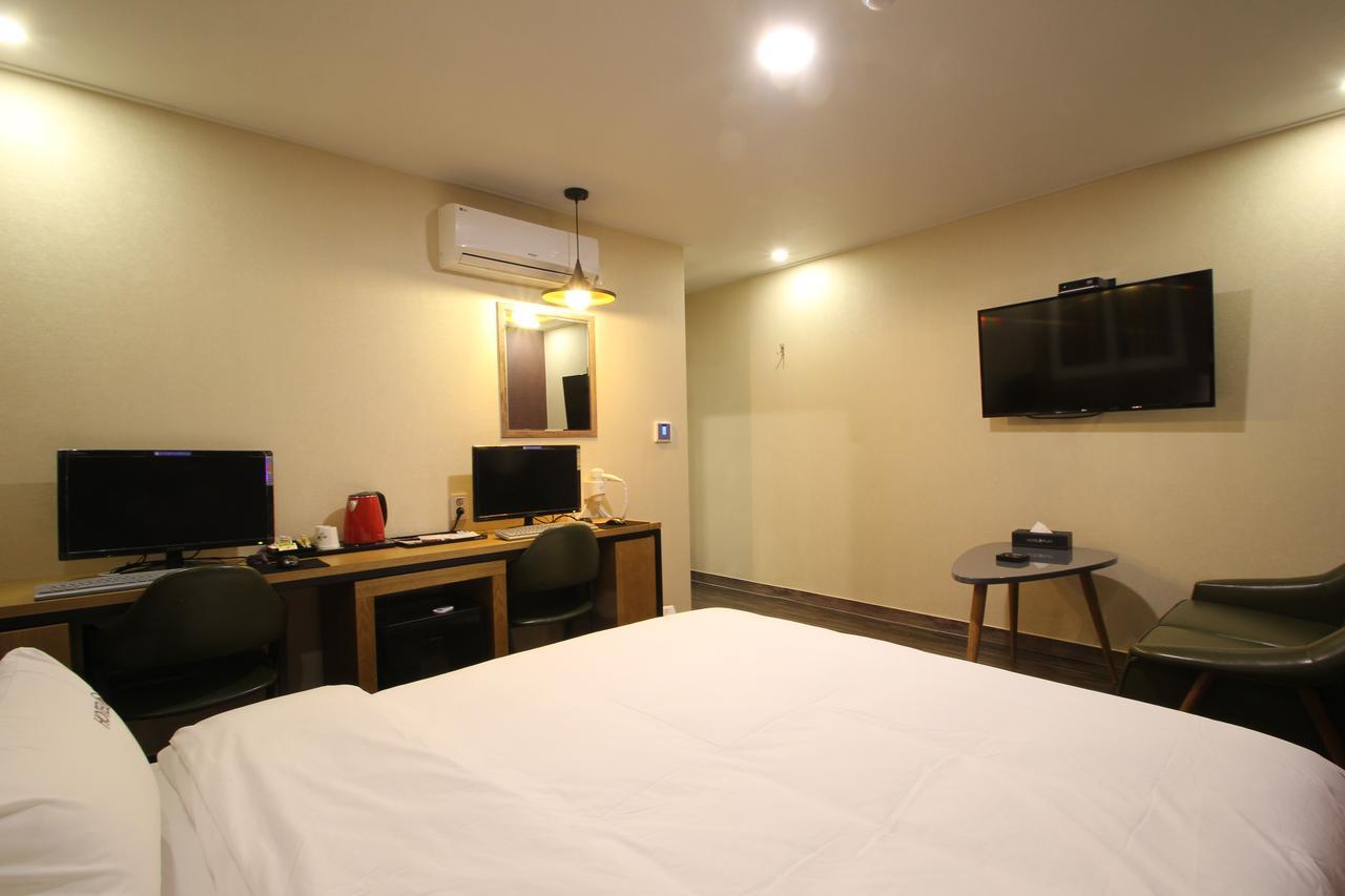 Hotel Play بوهانغ المظهر الخارجي الصورة